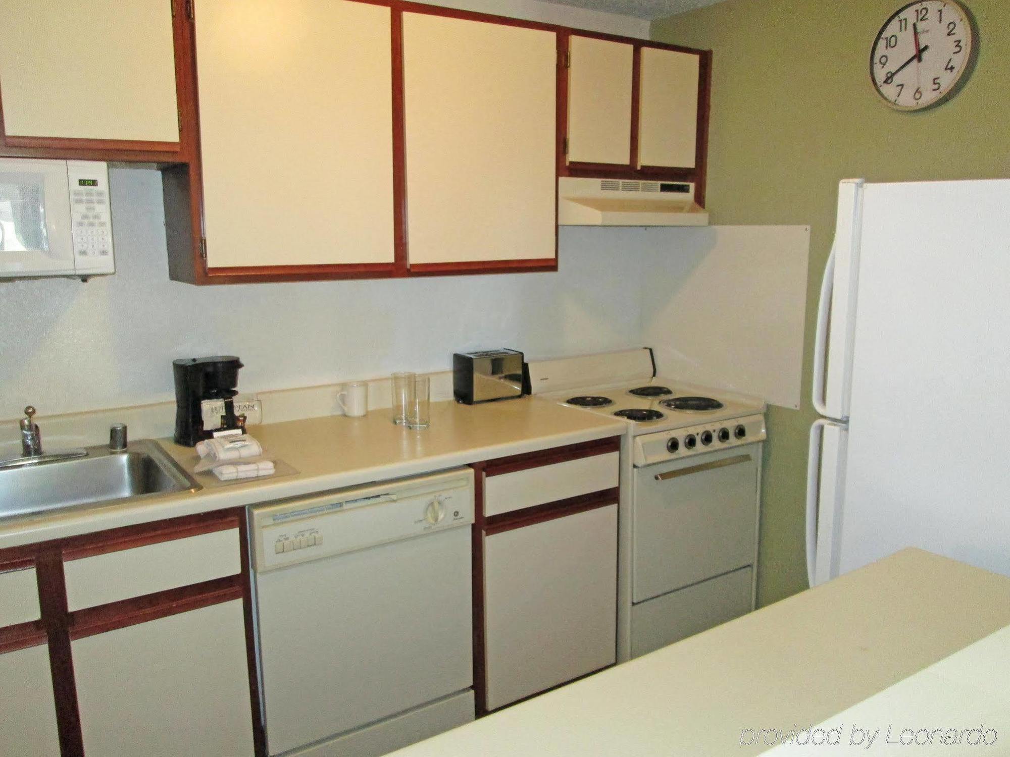 Extended Stay America Select Suites - Dallas - Las Colinas - Meadow Creek Dr Irving Exterior photo